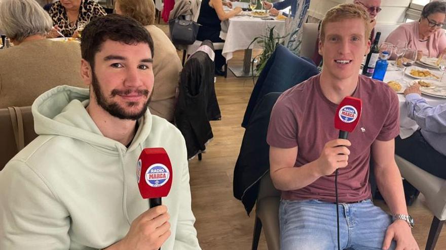 Darío Brizuela y Alberto Díaz, en Los Mellizos Málaga, en la tertulia de Radio Marca Málaga.