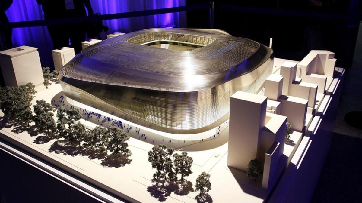 Maqueta del proyecto de reforma del Bernabéu
