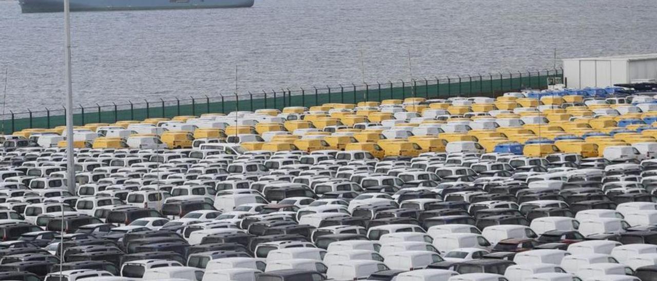 Vista de la terminal de coches casi al 100% de capacidad.