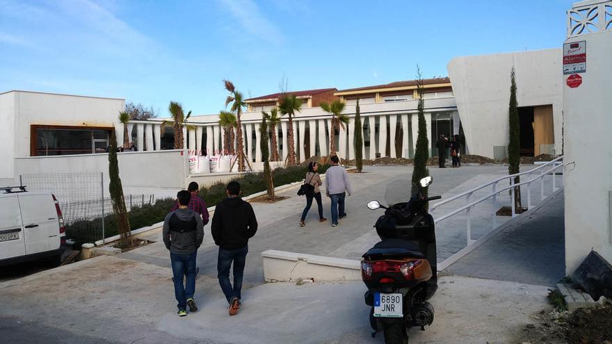 Vista del nuevo tanatorio de San Pedro Alcántara.