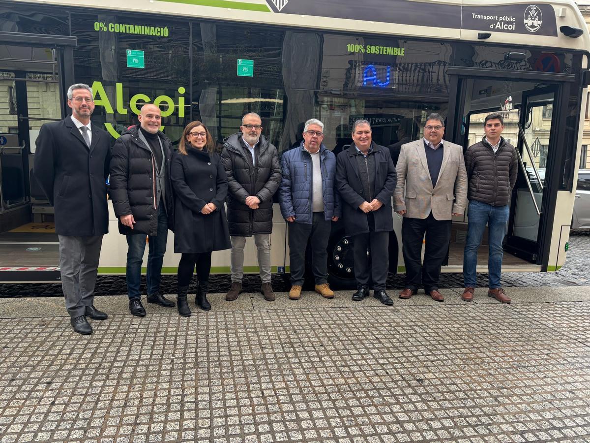 Presentación de los nuevos autocares