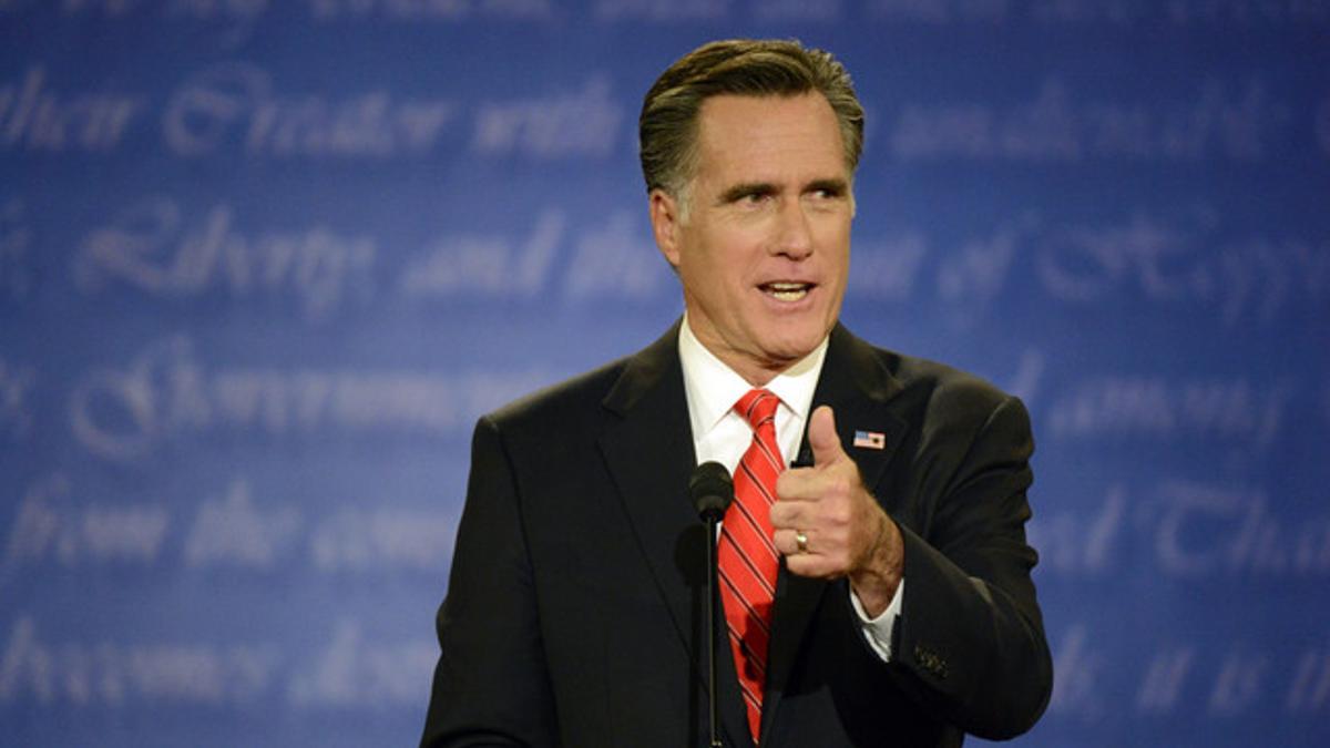 El candidato republicano a la Casa Blanca, Mitt Romney, en un momento del debate, anoche en Denver.