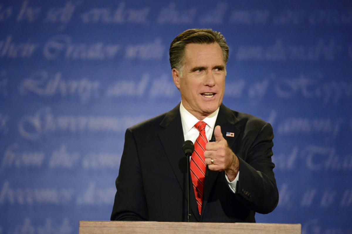 El candidato republicano a la Casa Blanca, Mitt Romney, en un momento del debate, anoche en Denver. El candidato republicano a la Casa Blanca, Mitt Romney, en un momento del debate, anoche en Denver.