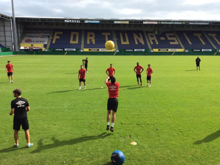 Entrenamiento del RCD Mallorca en Holanda: Vázquez hace sudar a la plantilla