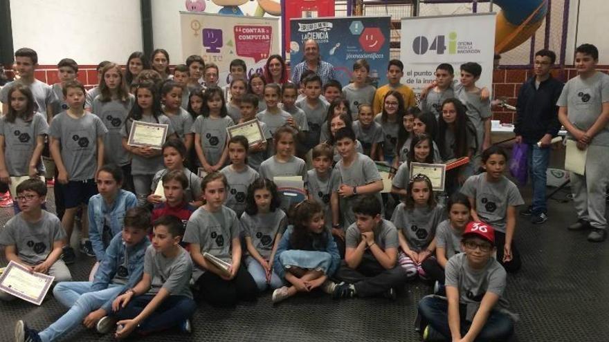 El Centro Especial de la Infancia acoge la primera Feria Local de la Ciencia