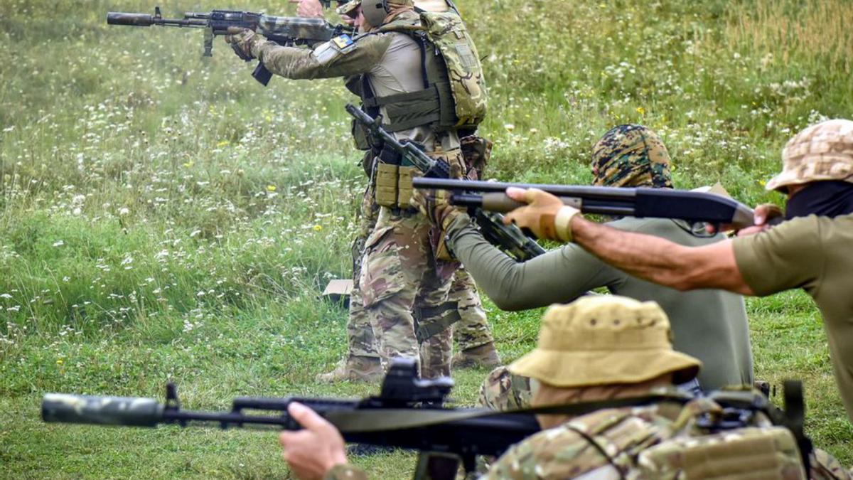 Soldats lluitant en el bàndol ucraïnès