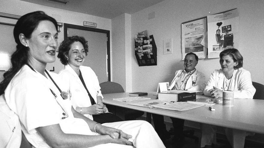 Los primeros latidos del Hospital San Agustín a ojos de sus pioneros :  Al principio lo único que hacíamos era abrir cajas y colocar