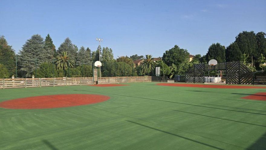 Pista deportiva de fútbol sala de A Canuda. | D.P.
