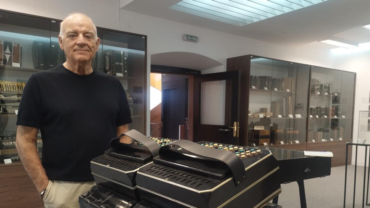 Grado exhibe una symphonetta, una joya musical casi imposible de ver: "Posiblemente no haya otra expuesta al público en España"