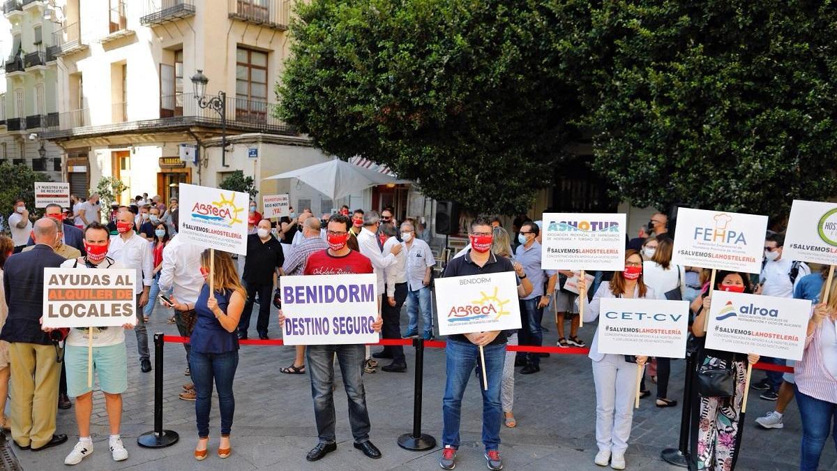 &quot;No somos criminales, no hay razón para estar cerrados&quot;