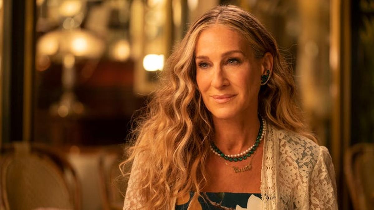 Sarah Jessica Parker como Carrie Bradshaw en el último episodio de and just like that