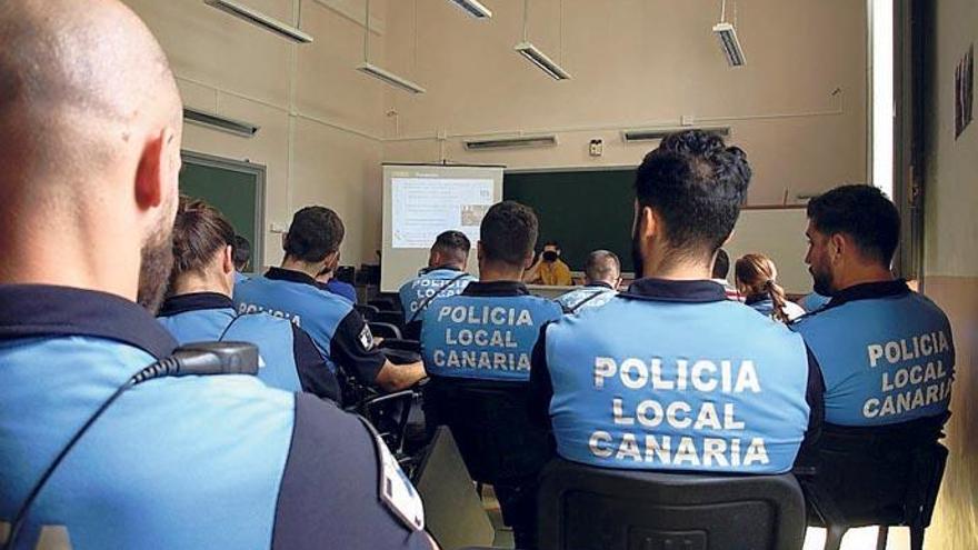 La colaboración de los vecinos está siendo fundamental para que Fuencaliente viva sin policías locales.