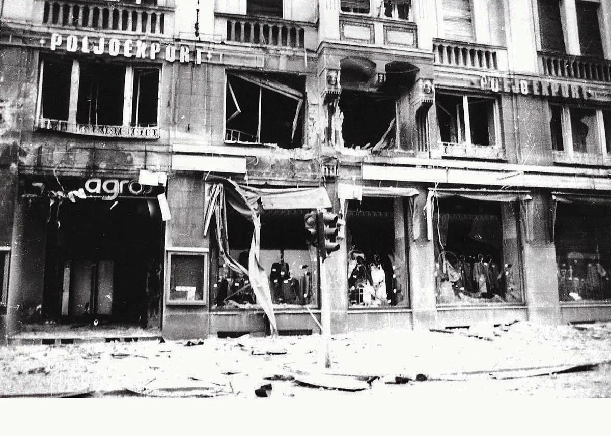 Una de las calles de Sarajevo, durante el asedio a la ciudad en la guerra de Yugoslavia.