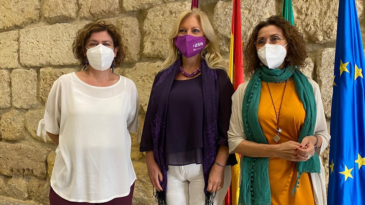 Isabel Baena, Cristina Pedrajas y Alba Doblas.