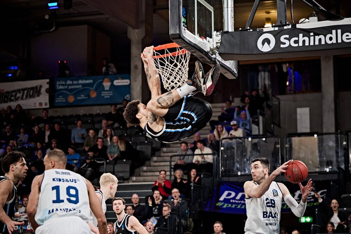 Imatges de l'Hamburg Towers-Baxi Manresa