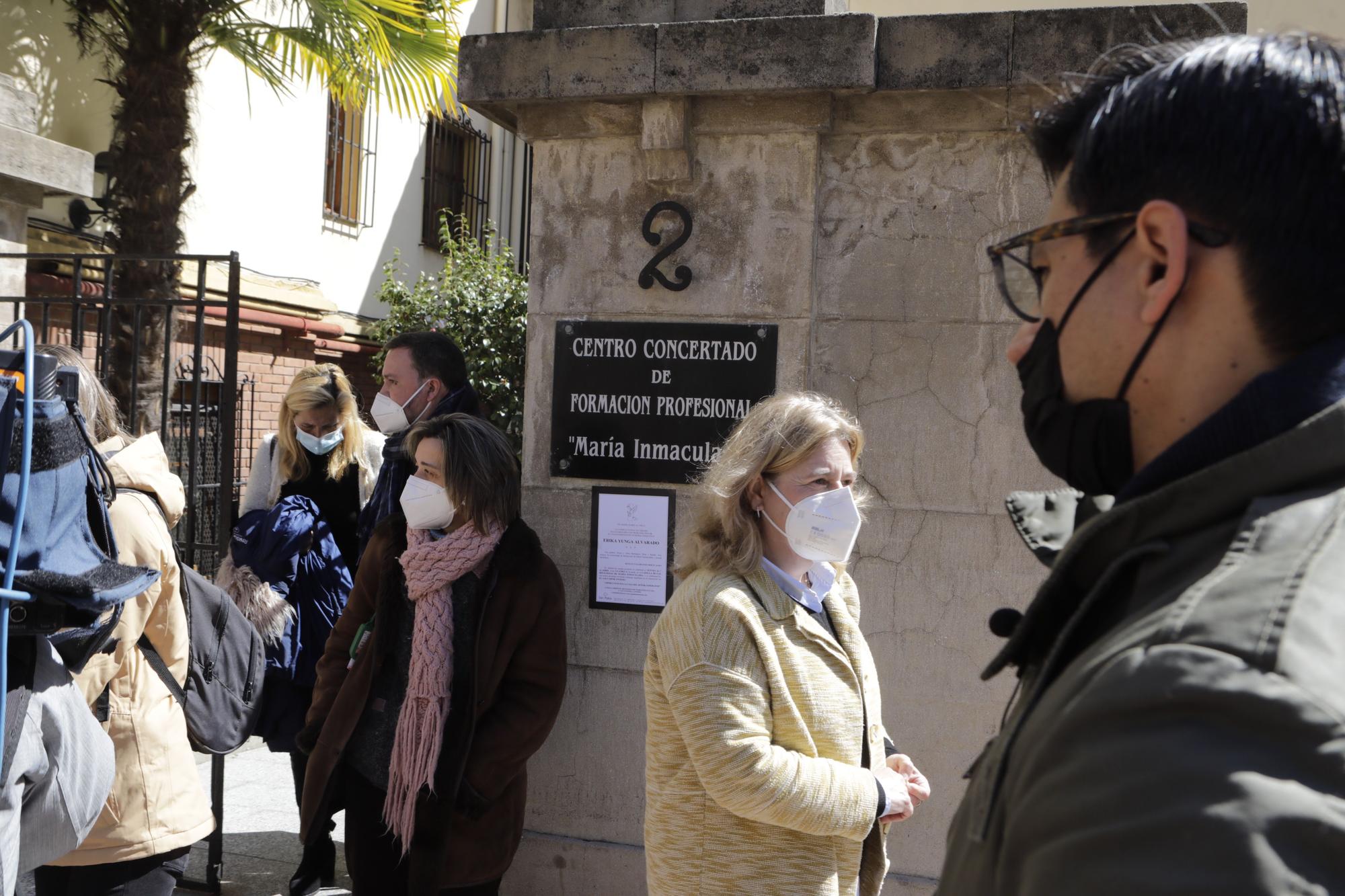 EN IMÁGENES: Capilla ardiente por la adolescente asesinada en Oviedo