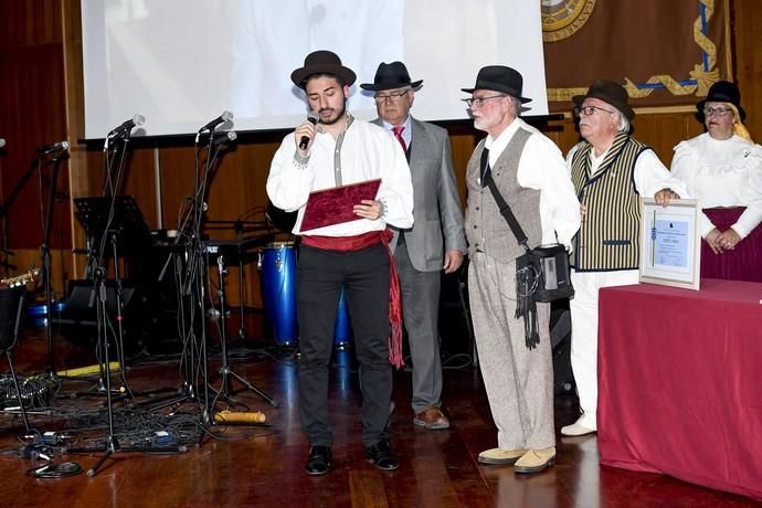 Entrega de los premios Cachorros de Honor