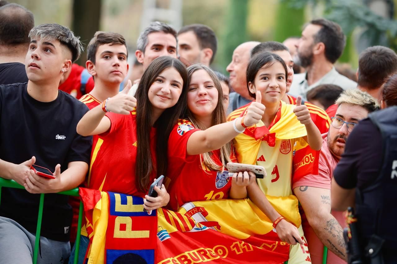La selección española en Córdoba: la afición se vuelca con los jugadores