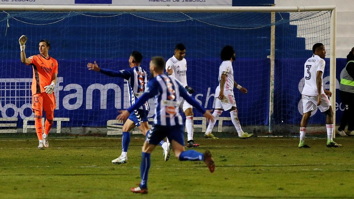 Alcoyano - Real Madrid: El Alcoyano hace historia y elimina al Madrid de la Copa del Rey (2-1)