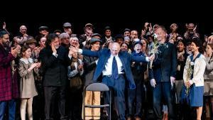 Una obra de teatro recrea la vida de Simon Gronowski: Todavía tengo pesadillas de la Gestapo periguiéndome. A los 11 años los nazis mataron a mi madre y mi hermana.