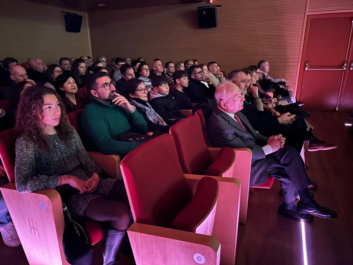 La Gala del Deporte de Navia, un aplauso al esfuerzo y la determinación La Gala del Deporte de Navia, un aplauso al esfuerzo y la determinación