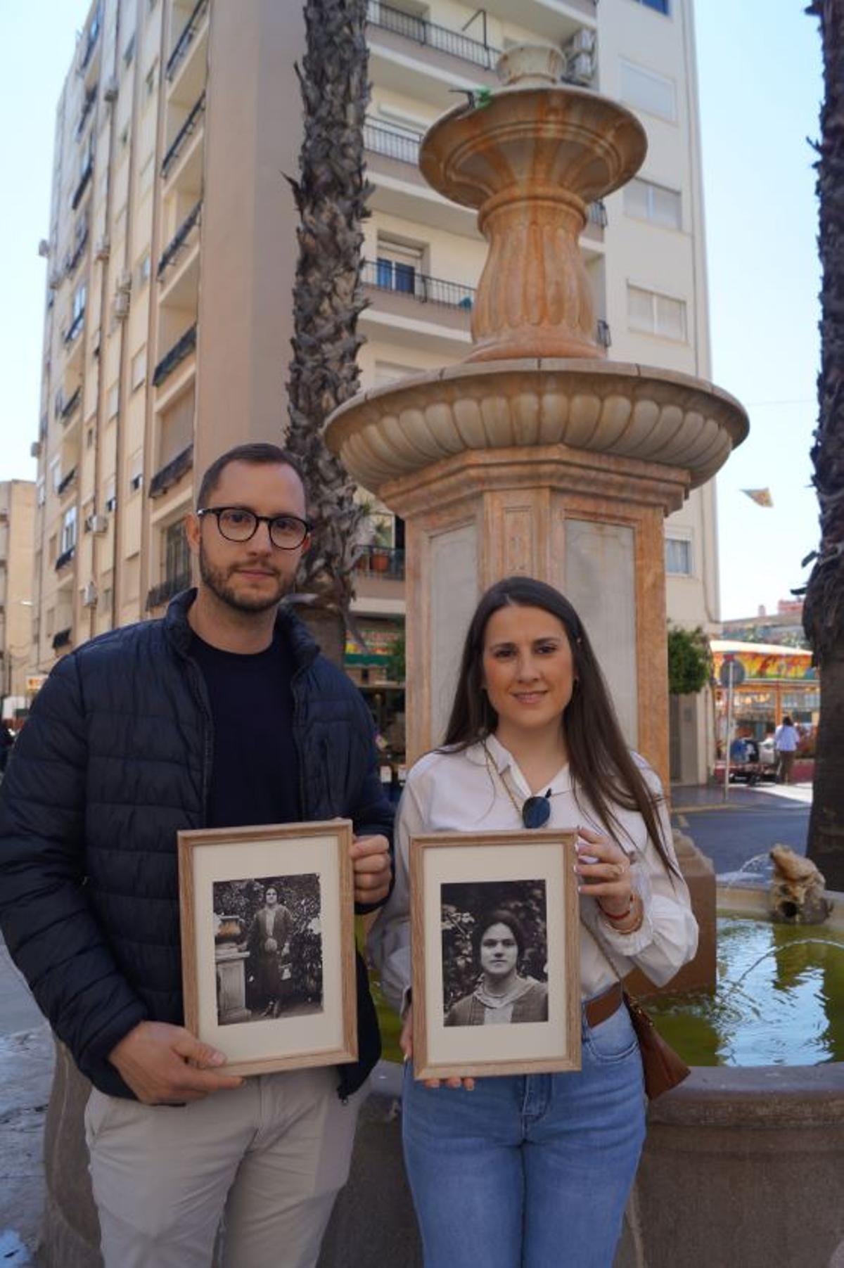 Dos de los biznietos de Trinidad, en la Font de les Granotes de Torrent.