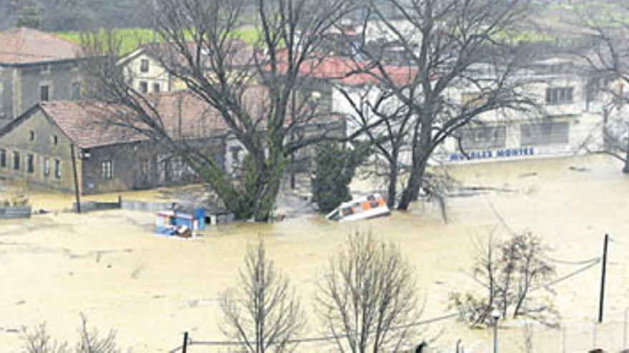 Las fuertes lluvias ponen en jaque al País Vasco y a Navarra