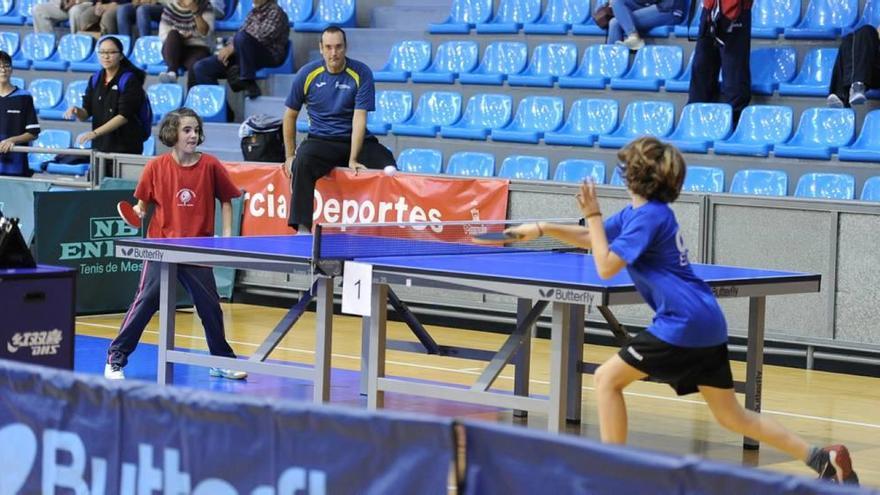 Una competición de tenis de mesa en el Príncipe de Asturias.
