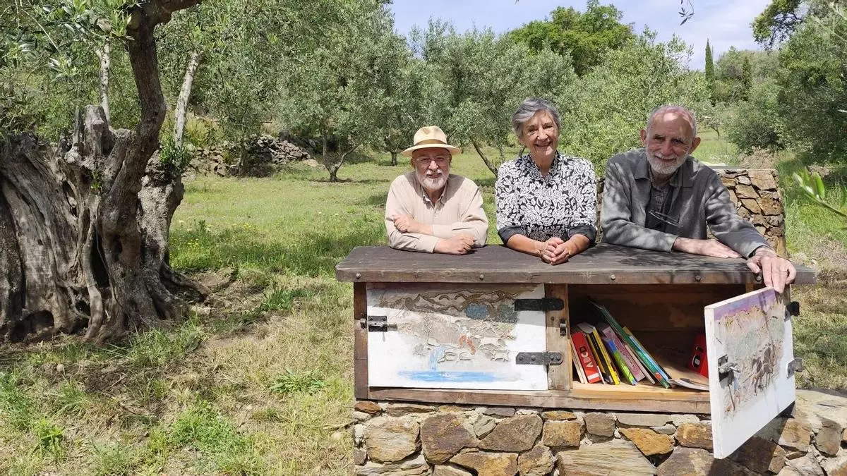 VÍDEO | Espolla converteix un oliverar recuperat en una biblioteca de muntanya