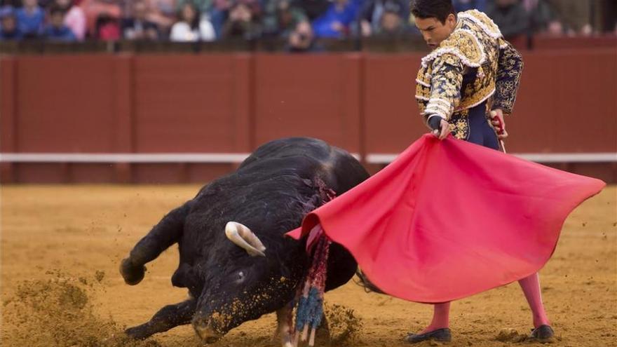 Dos orejas para dos estocadas de Manzanares, ante juanpedros de triunfo