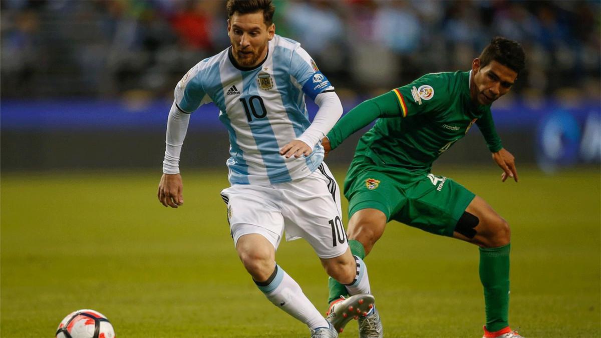 Messi durante el enfrentamiento ante Bolivia en la Copa América Centenario