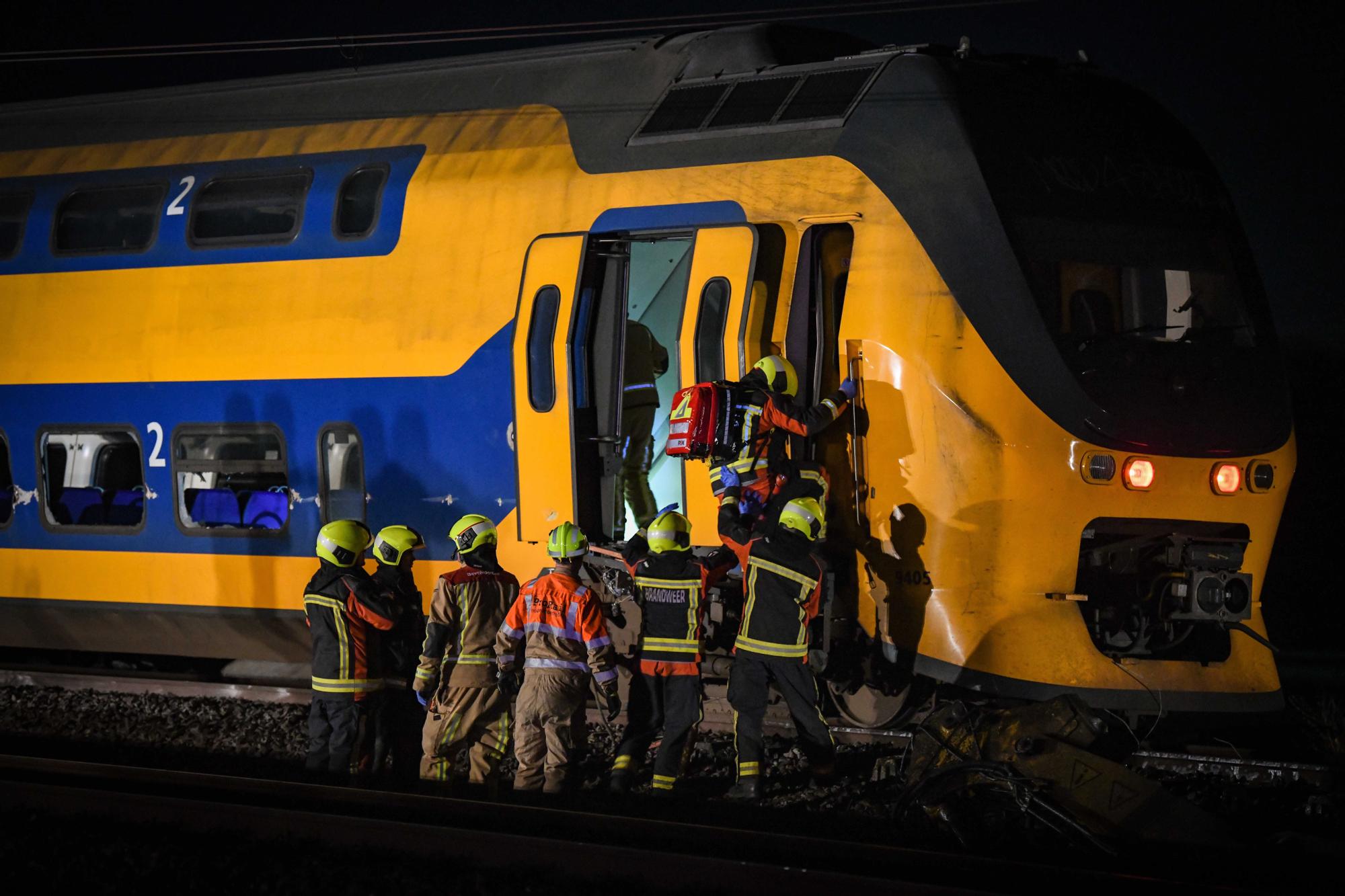 El descarrilament d'un tren a Països Baixos, en imatges