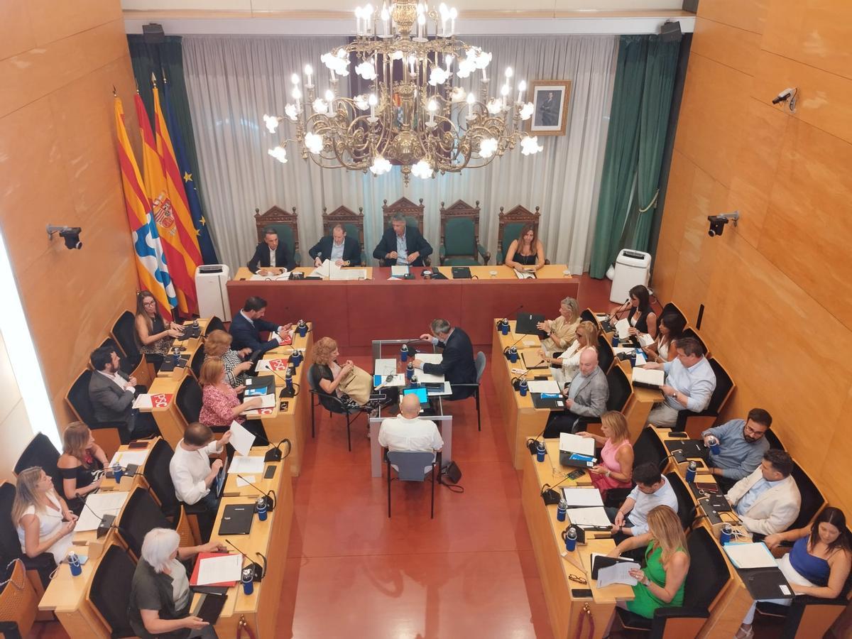 Imagen del Pleno extraordinario del Ayuntamiento de Badalona del pasado martes 23 de julio