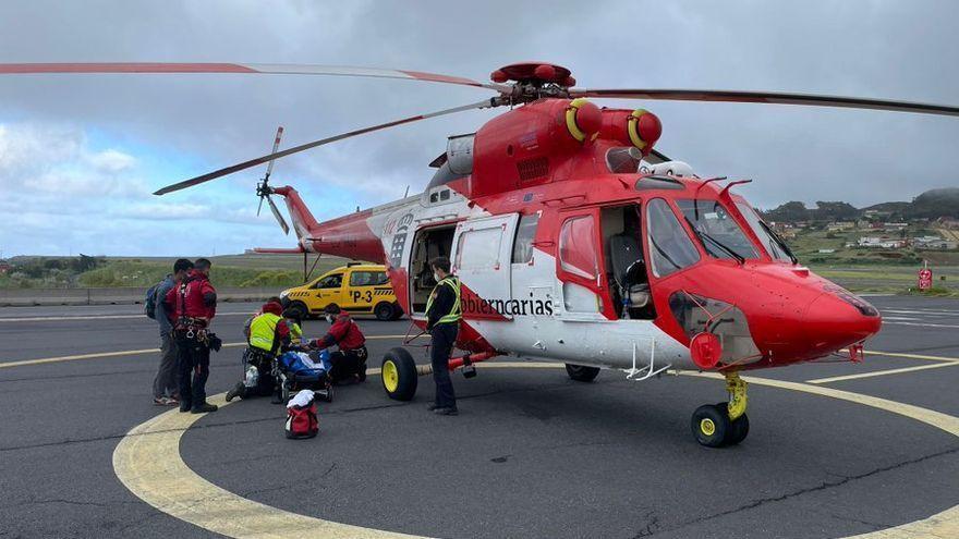 El helicóptero del GES rescata a un hombre herido en Santiago del Teide