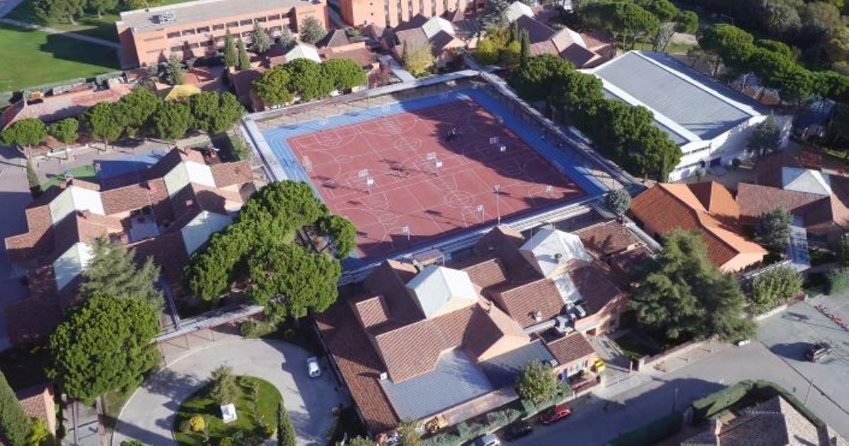 El centro está especialmente diseñado para que los alumnos a partir de 10 años puedan compaginar sus estudios con entrenamientos de alta competición