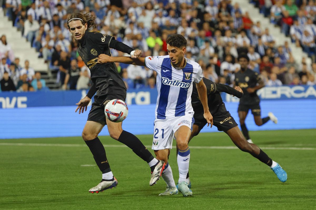 Pugna de Yarek durante el Leganés-Valencia en Butarque