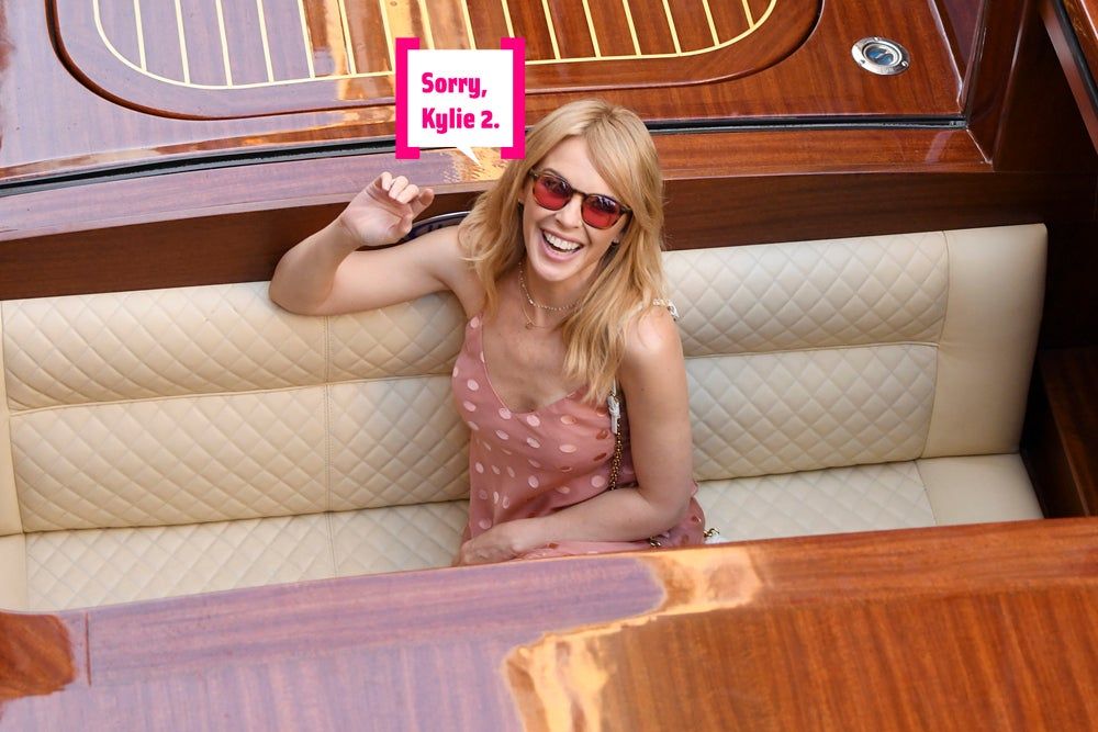 Kylie Minogue saluda a Kylie 2