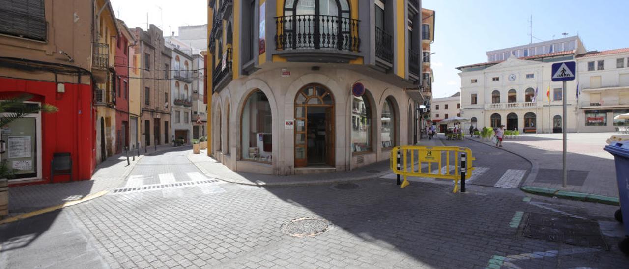 La plaza Major y la calle Carnisseria, cuyo acceso quedará restringido.