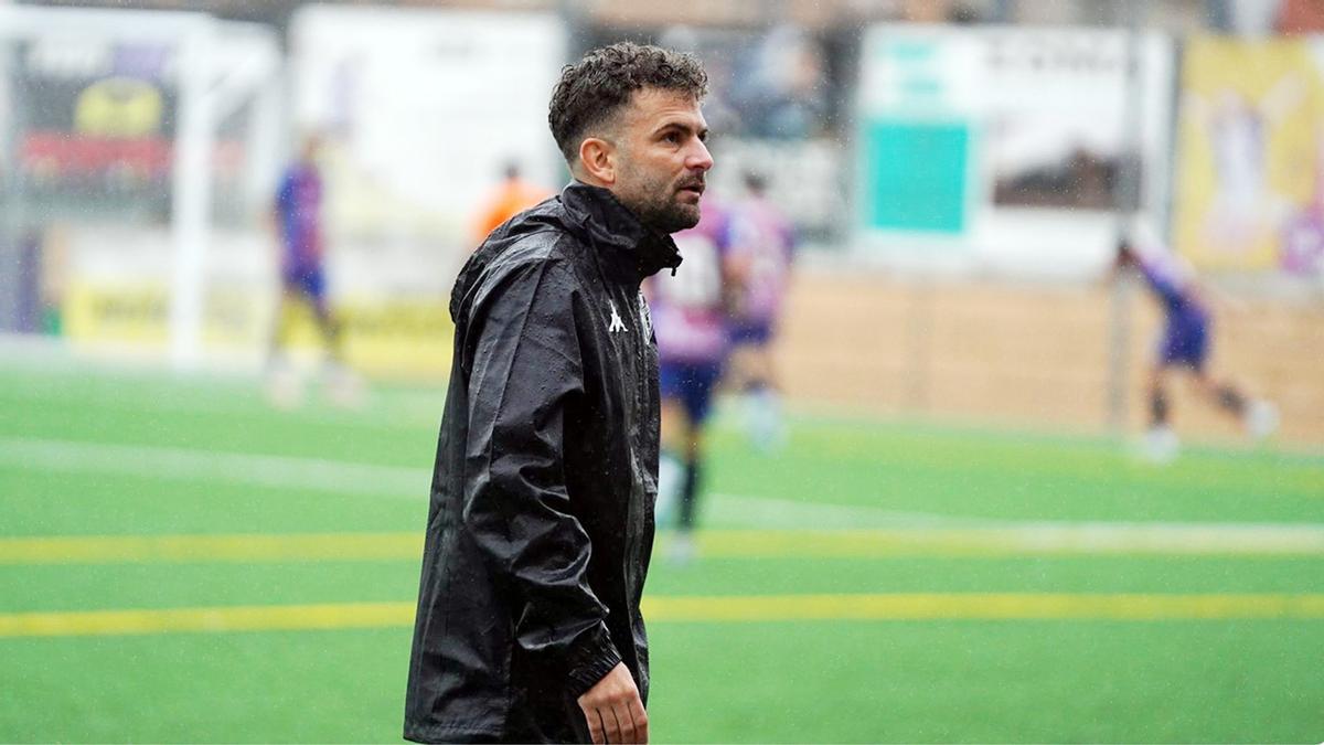 El nuevo técnico del Alzira, Carlos Sapiña.