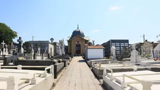 La propuesta del párroco de Trasona para ensalzar el cementerio de San Vicente: "Podrían establecerse visitas guiadas"
