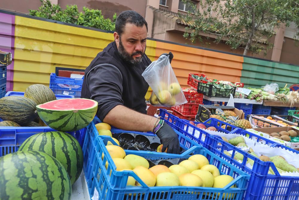 Sólo alimentación y productos de primera necesidad