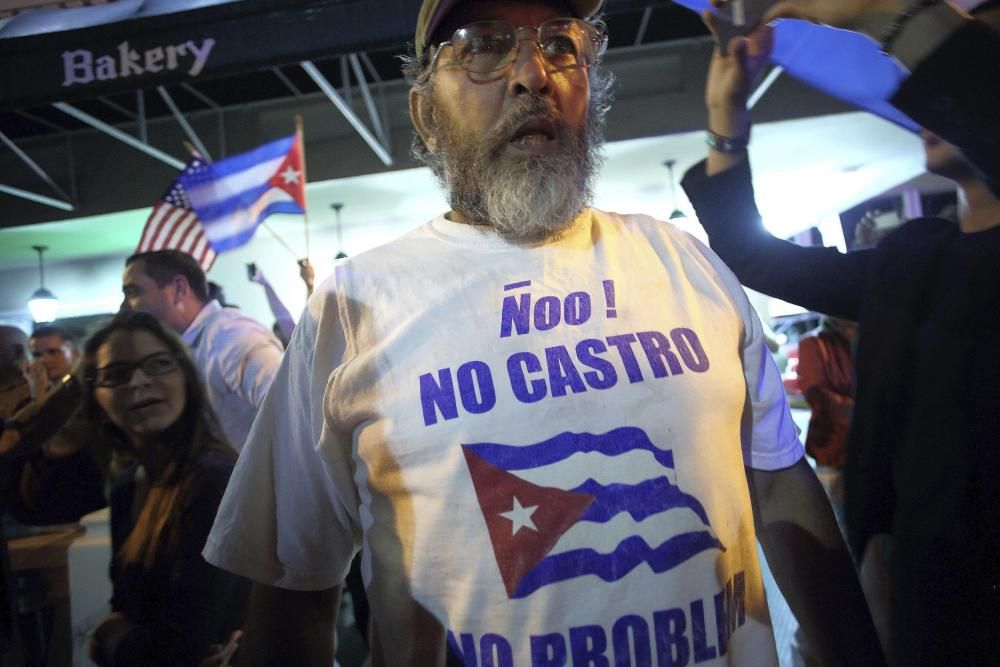 El exilio cubano celebra la muerte de Fidel Castro