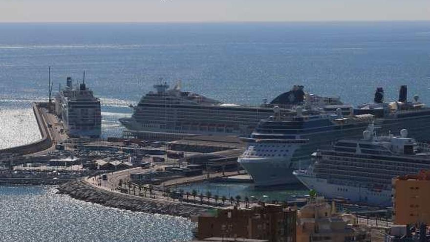 Coincidencia de cinco cruceros en el Puerto el pasado mes de octubre.