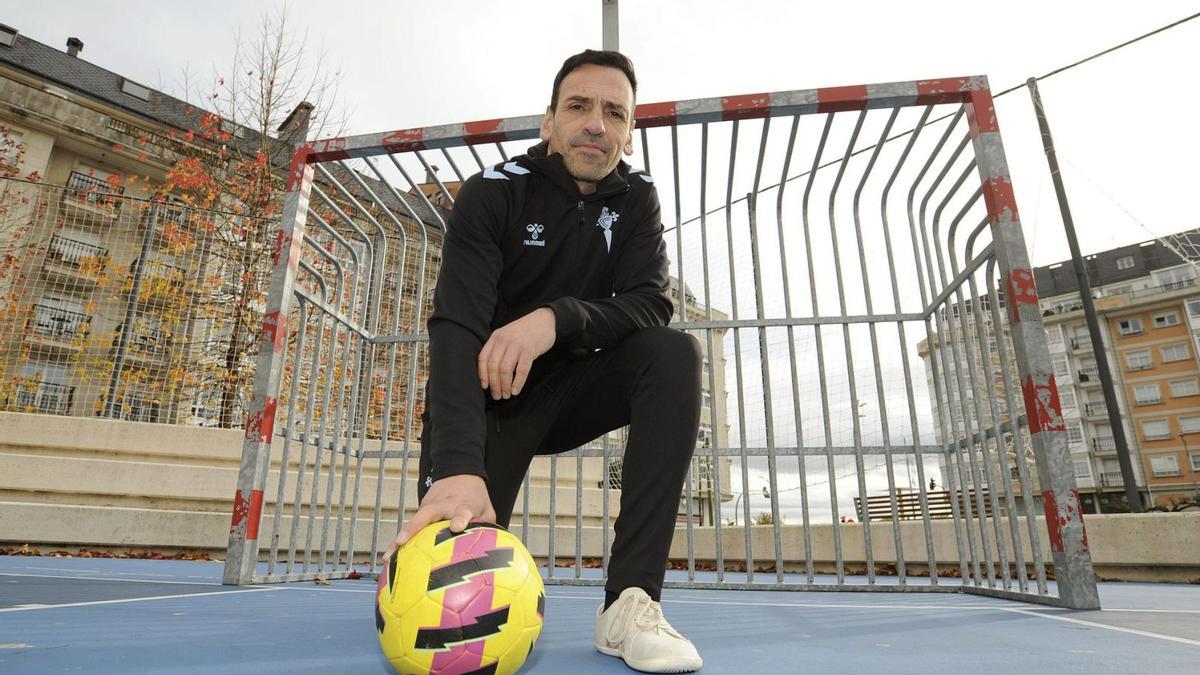 Pacheco, ayer, en los jardines de A Estrada.