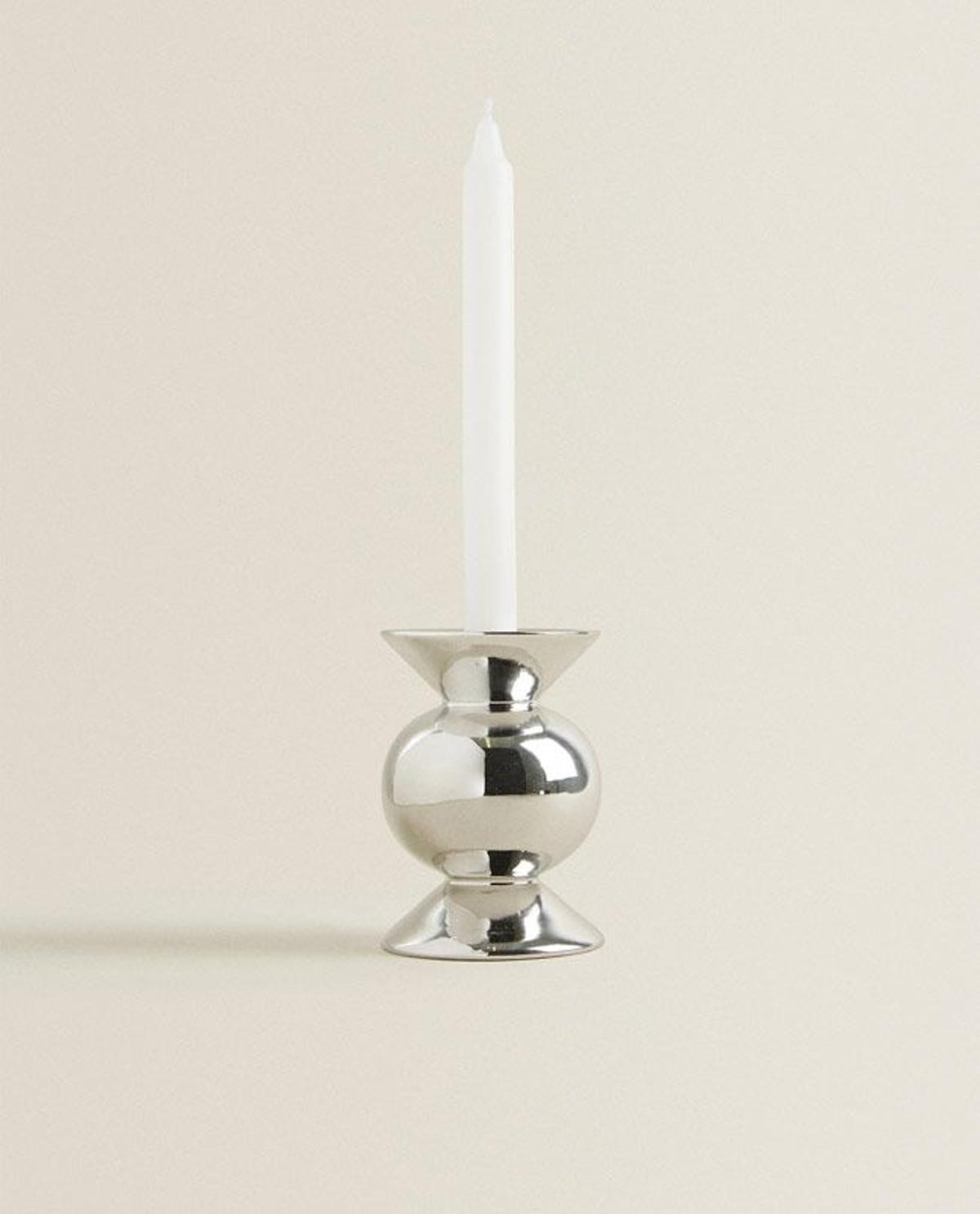 Candelabro con forma redondeada