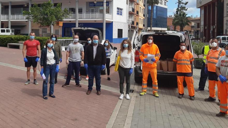 Operativo para repartir las mascarillas.