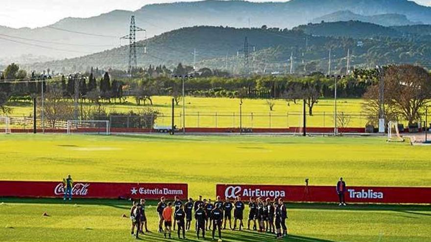 Escenario donde mañana se decidirá el primer puesto de la Tercera División balear.