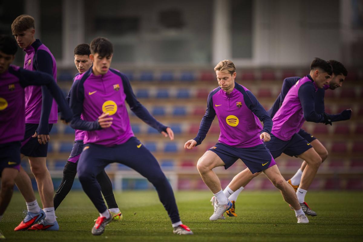 Bernal y Frenkie, dos garantías en el centro del campo de Flick