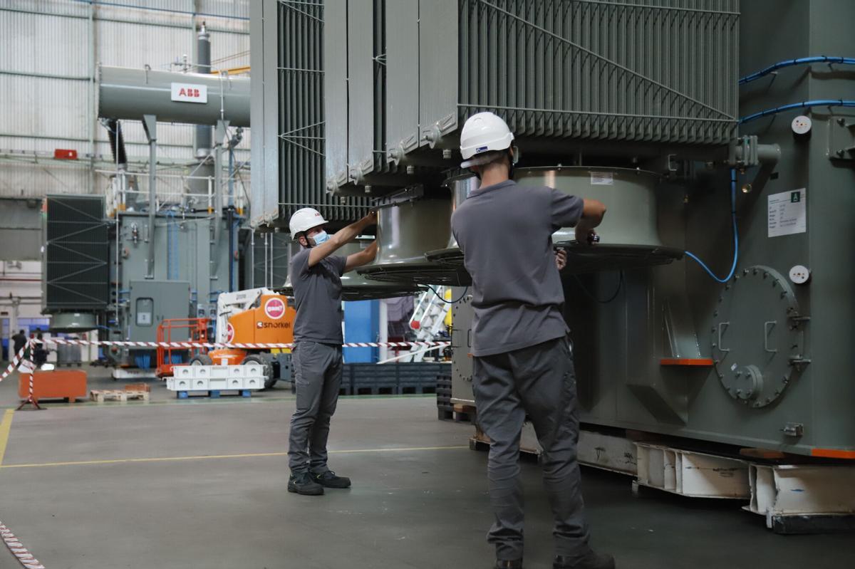 AJGonzález Córdoba Fabrica factoria industria Hitachi antigua ABB transformadores metal exportación empleo trabajadores