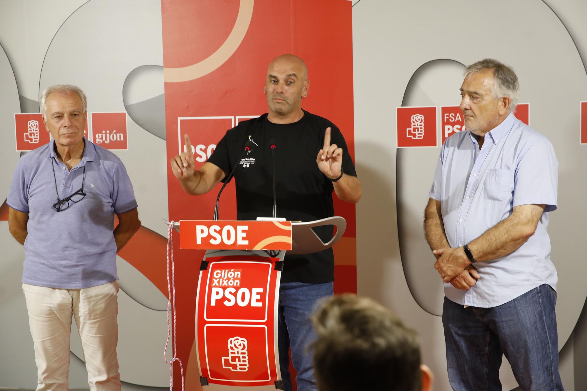 EN IMÁGENES: Reunión de la ejecutiva del PSOE gijonés tras salir adelante el proceso de primarias